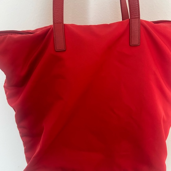 Prada Red Nylon Tote with Leather Straps and Detachable Crossbody - Picture 7 of 9